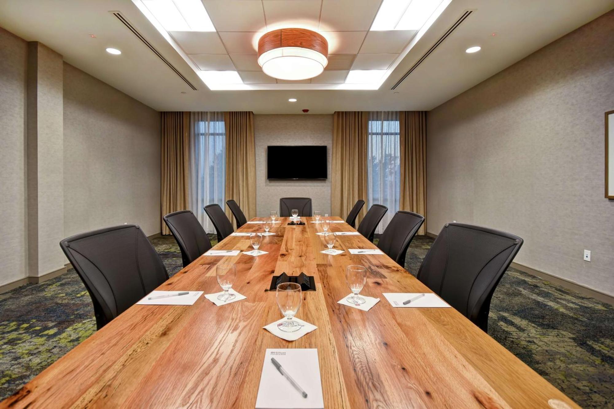 Hilton Garden Inn ג'קסון מראה חיצוני תמונה